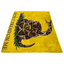 Load image into Gallery viewer, Don't Tread On Me Fleece Blanket Patriotic Fleece Blanket